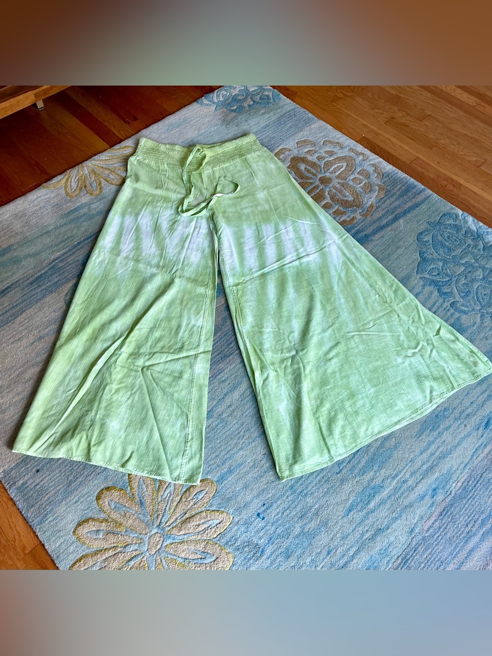 CONIGLIO PALM BEACH - NWT Extra Wide Leg Tie-Dye Pants in Light Green.